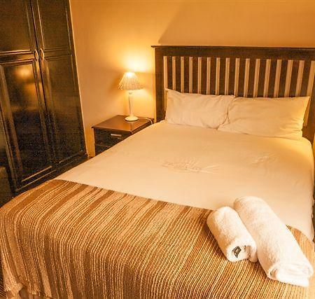 Platrand Lodge Лейдисмит Екстериор снимка